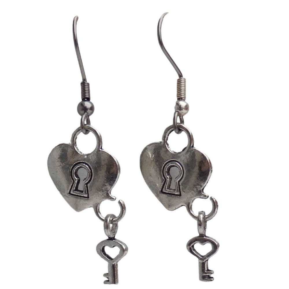 Heart locket and key earrings  4080